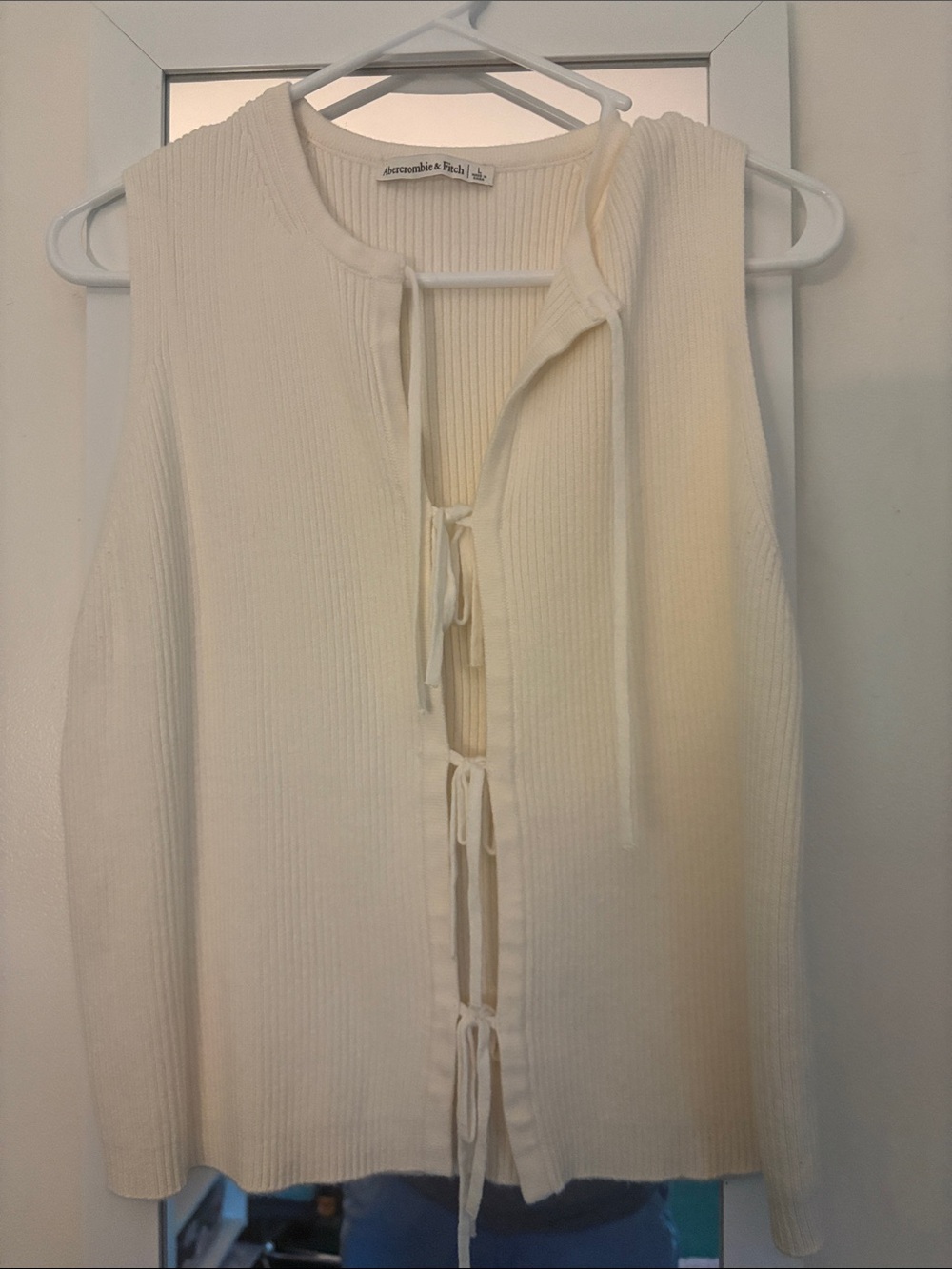 Abercrombie & Fitch Cream Ribbed Tie-Front Sleeveless Top